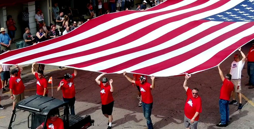 Big-Flag-in-Parade-2021-Olde-Glory-Days